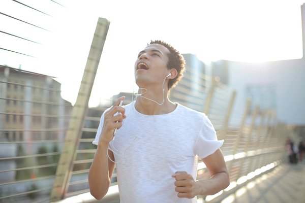 Essential Vitamins to Boost Eye Health as You Age: A Comprehensive Guide